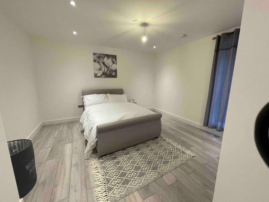 Stylish And Cosy 2 Bedroom Flat In Croydon Eksteriør billede