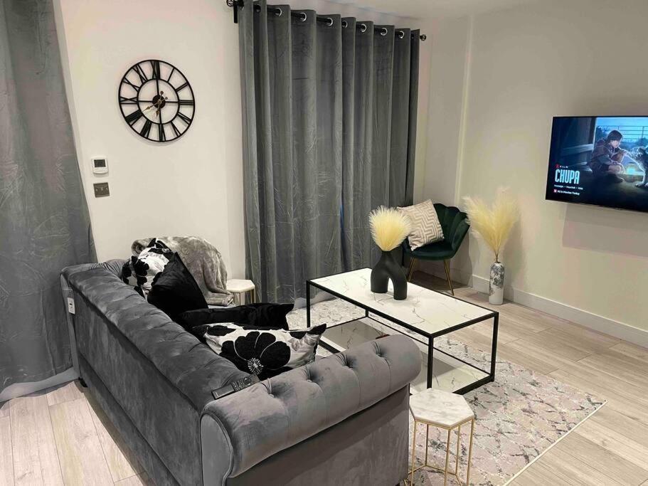 Stylish And Cosy 2 Bedroom Flat In Croydon Eksteriør billede