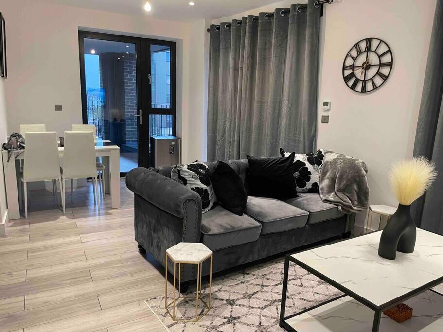 Stylish And Cosy 2 Bedroom Flat In Croydon Eksteriør billede
