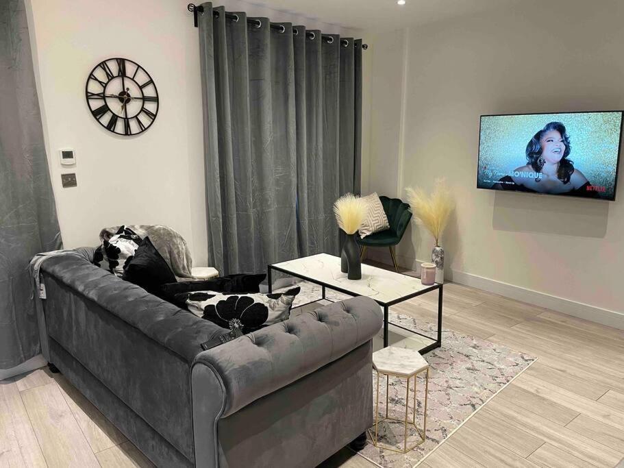 Stylish And Cosy 2 Bedroom Flat In Croydon Eksteriør billede