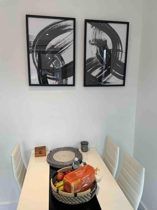 Stylish And Cosy 2 Bedroom Flat In Croydon Eksteriør billede