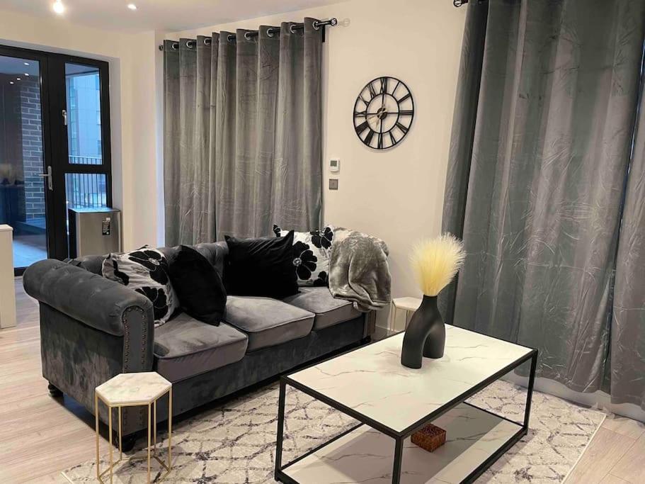 Stylish And Cosy 2 Bedroom Flat In Croydon Eksteriør billede